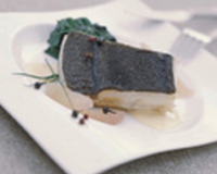 Le tronçon de turbot poêlé mousseline au parfum de clou de girofle et pamplemousse