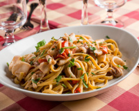 Spaghetti au ragoût de petits calmars