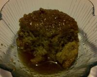 Voici une recette tirée du sticky toffee pudding anglais avec une crème custard, pour 6 muffins.