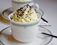Bonjour à tous! J'ai toujours un peu de riz à sushi en réserve alors bonjour le riz au lait! Et ici, une petite blague, un riz au lait façon…