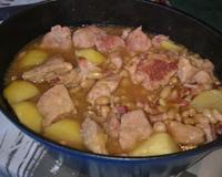C'est une recette toute simple qui met en avant le goût naturel du sauté de porc. Après l'avoir cuisiné vous ne voudrez plus du sauté de porc au curry!