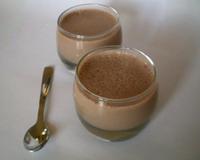 Mousse au chocolat au micro ondes.