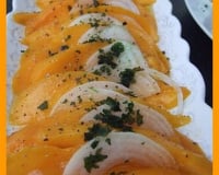 Carpaccio de mangue à l'huile d'olive parfumée à la vanille...