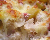 Fromage, lardons, crème fraîche et pommes de terre.