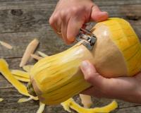 Butternut, potimarron, éplucher une courge ne sera plus difficile, après avoir appris cette astuce de chef