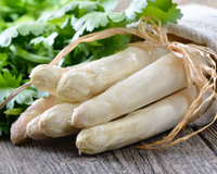 Épluchage, cuisson : l'astuce de la cheffe Stéphanie Le Quellec pour sublimer les asperges blanches