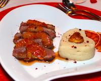 Canard et orange un mariage toujours réussi. Pour ce magret une sauce à base d'orange mais sanguine pour le plus grand bonheur de nos papilles.