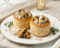 Un classique qui marche toujours à Noël : notre recette de bouchée à la reine, idéale pour les fêtes !