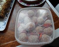 Des petits gâteaux à la noix de coco, fondants au parfum de fraise ou d'abricots et surtout faciles à réaliser !