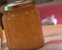 Une confiture de coings, idéale pour utiliser vos coings qui tardent a être mangé... et qui se déguste aussi bien au petit-déjeuner qu'au goûter !
