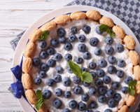 Charlotte aux myrtilles allégée