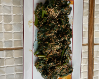 Epinards à la sauce miso et graines de sésame