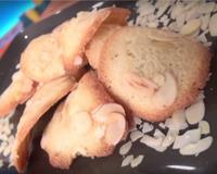 Des tuiles aux amandes pour accompagner vos desserts tels que la mousse au chocolat, une boule de glace et même vos cafés gourmands. Elles se préparant rapidement et…