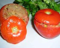 Des tomates farcies qui changent un peu de l'ordinaire farce à la saucisse!
