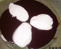 Mousse choclat blanc sauce chocolat noir