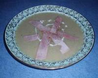 Délicieuse soupe d'endives très douce et si simple.