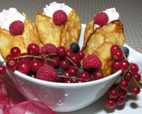 Crêpes aux fruits rouges et à la chantilly