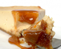 Cheesecake à la confiture de lait & éclats de caramel