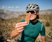 Rando, vélo, trail : la recette inratable pour faire ses barres énergétiques maison (et faire de sacrées économies)