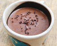 Ces petits pots de crème au chocolat ont tout pour plaire : facile à préparer, ils ont légers et contiennent très peu de sucre. Pas…