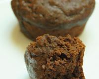 Ce gâteau fondant au chocolat vous fera plaisir sans pour autant vous culpabiliser. Le beurre y est très réduit, vous pouvez d'ailleurs vous en passer. Les pommes font…