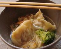 Soupe chinoise très facile à réaliser, il suffit juste de se munir des ingrédients asiatiques ! et hop c'est parti !