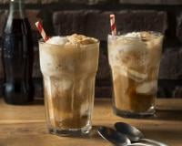 Comment faire un soda float : cette boisson glacée extrêmement régressive ?