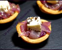 Une recette idéale pour un apéritif. Simple et assez rapide à réaliser. Le petit goût caramélisé de l'oignon... un délice!