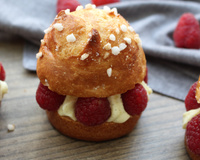 Mini-brioches façon tropézienne aux framboises