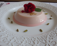 Panna cotta à la rose