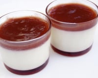 Panna cotta au coulis de fraises