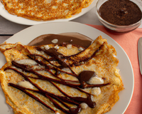 Crêpes au chocolat avec sa sauce au chocolat