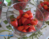 Tartare de fraises aux pistaches