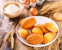 Parfaites pour l’apéro : cette diététicienne partage sa recette de madeleines salées au chèvre et tomates séchées