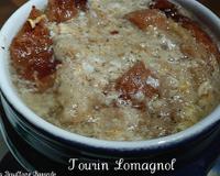 Cette soupe est liée au jaune d'oeuf dans un filet de vinaigre et versée sur des tranches de pain rassis.La tradition veut que quand il ne reste plus de pain dans l'assiette,…