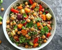 Les 10 meilleures recettes de salades avec des pois chiche !