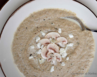 Potage aux champignons de Paris et au fromage de chèvre