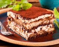 "Régalez vous, moi j’adore ce dessert !” : Christophe Michalak partage sa recette ultra-gourmande de tiramisu !