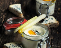 œufs cocotte à la Fourme d'Ambert