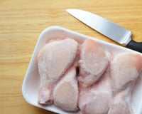 Vous avez retrouvé un vieux poulet au congélateur ? Voici l'unique condition pour le consommer sans danger