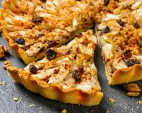 Simple de préparation et toujours très bon ! Raisins secs et pommes...