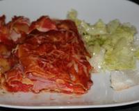 Des ingrédients simples (pâtes, tomates, jambon) mais qui assemblés sous forme de lasagnes changent de l'ordinaire.