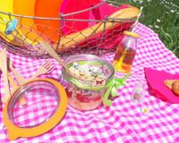 Une salade à la fois douce avec ses épices et ses tomates confites mais qui a du caractère avec son crumble au roquefort Papillon, cacahuètes,…