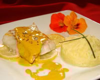 Dos de cabillaud au curcuma et son écrasée de pomme de terre aux deux citrons