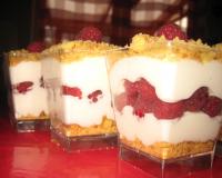 Tiramisu aux framboises et sablés bretons