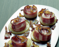 Oignons farcis au foie et au bacon