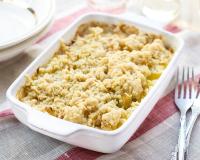 Rapide à cuire et à préparer, voici notre recette de crumble de courgettes, pesto et parmesan notée 4,8/5 par les lecteurs 750g !