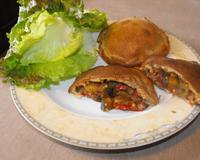 Des petits chaussons à la viande et aux légumes du sud, à enfiler un soir de fin d'été.