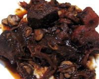 Un bœuf bourguignon au chocolat.
