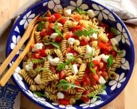 La recette parfaite pour votre week-end : une salade de pâtes comme en Italie !